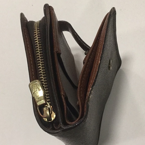 GUC VINTAGE LOUIS VUITTON MONOGRAM BIFOLD WALLET - Picture 2 of 13